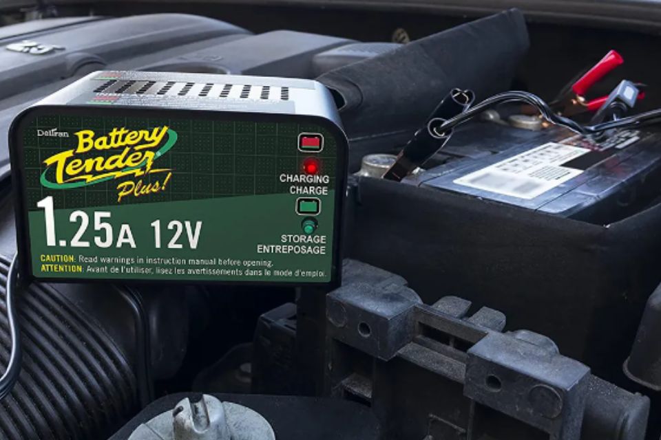 RV Battery Maintainers: Essential Tools for Prolonged Indoor Storage